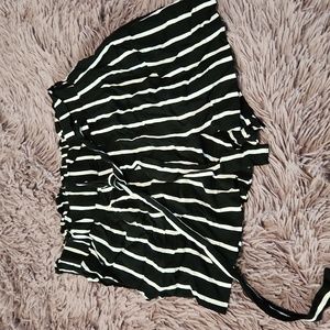 Black & white stripped shorts xs